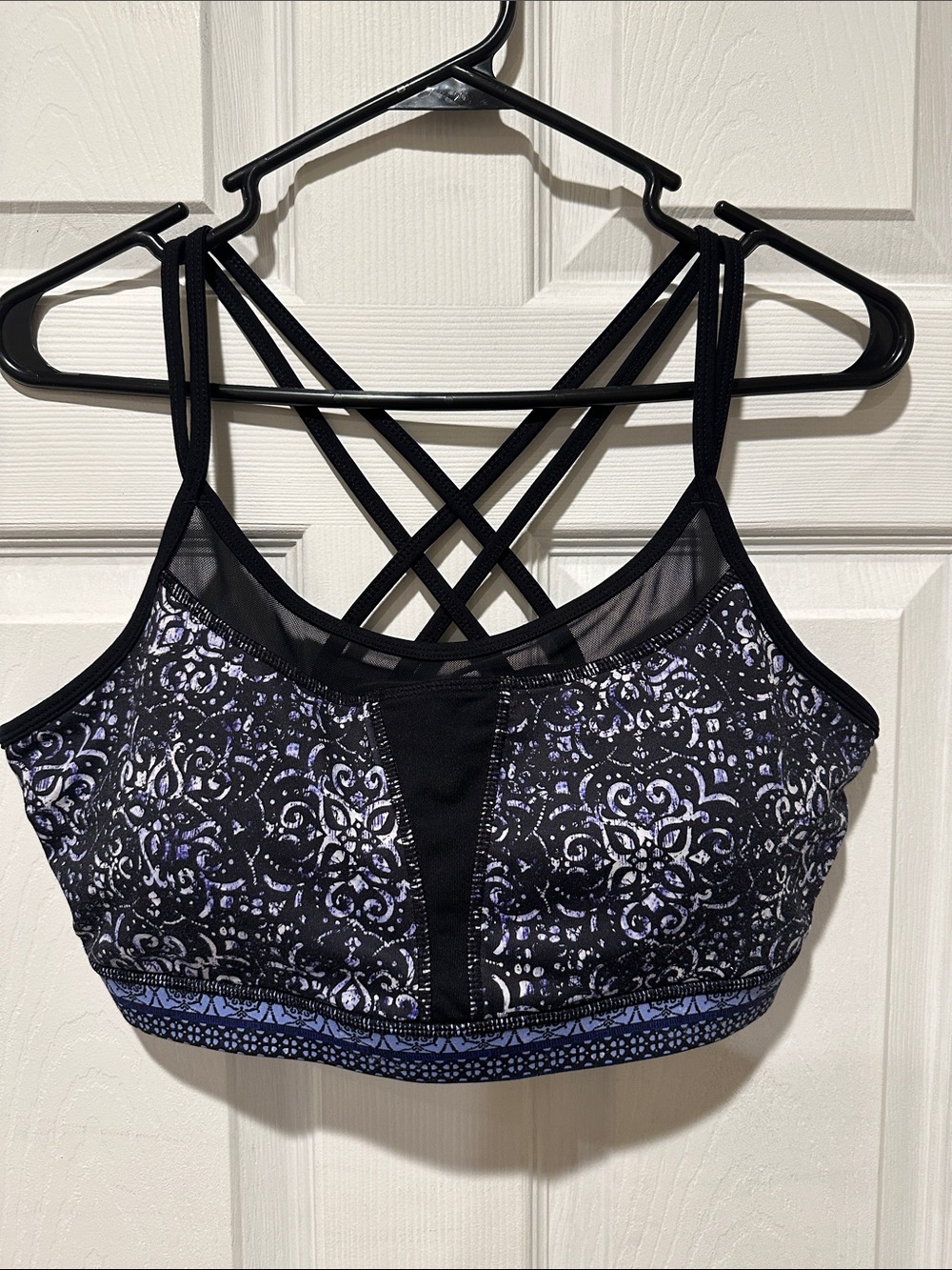 GAIAM Yoga sports bra, blue and purple floral, light removable pads. Sz Large
